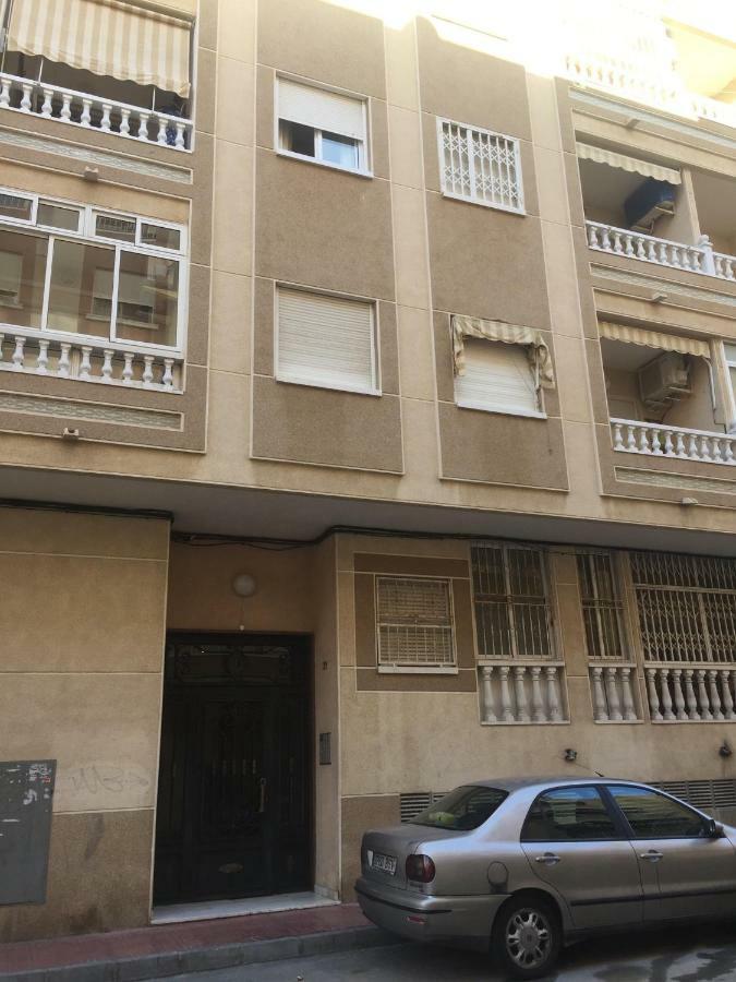 Apartamento Ibanez Torrevieja Bagian luar foto