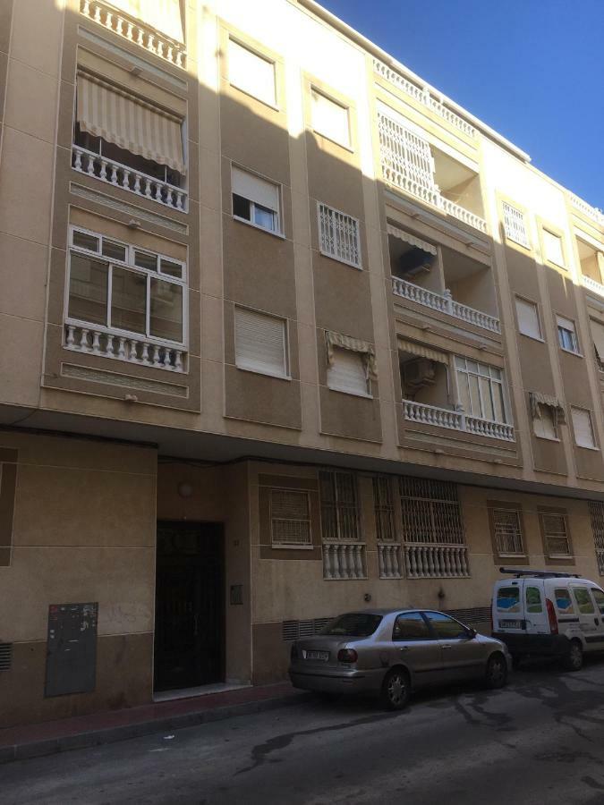 Apartamento Ibanez Torrevieja Bagian luar foto